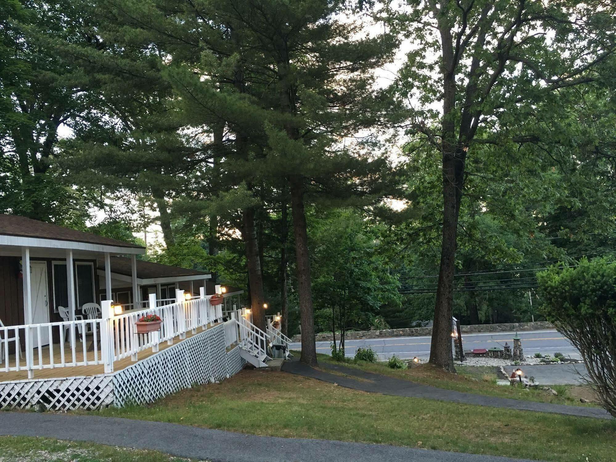 Rock Castle Resort Lake George Exterior foto