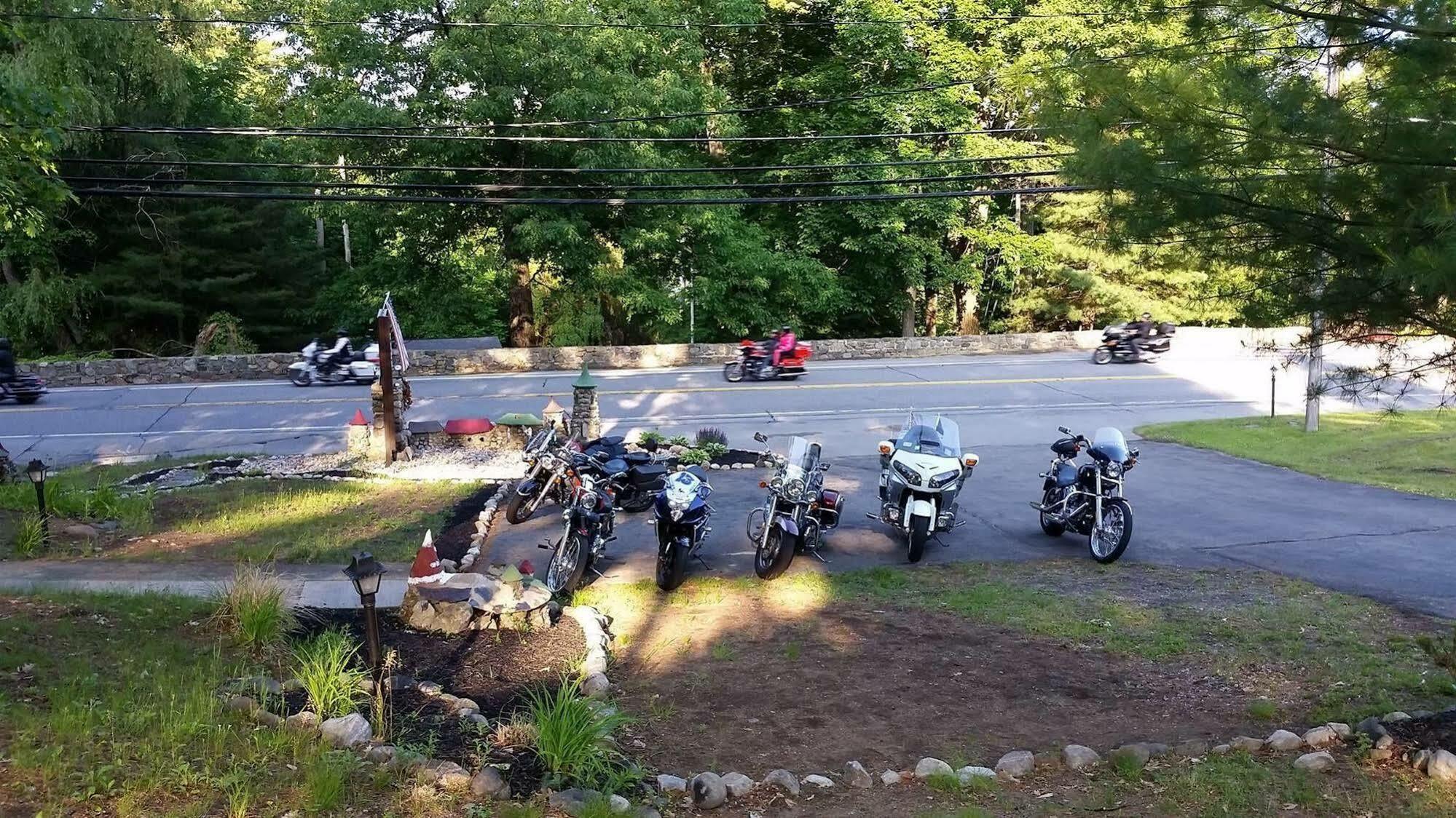 Rock Castle Resort Lake George Exterior foto