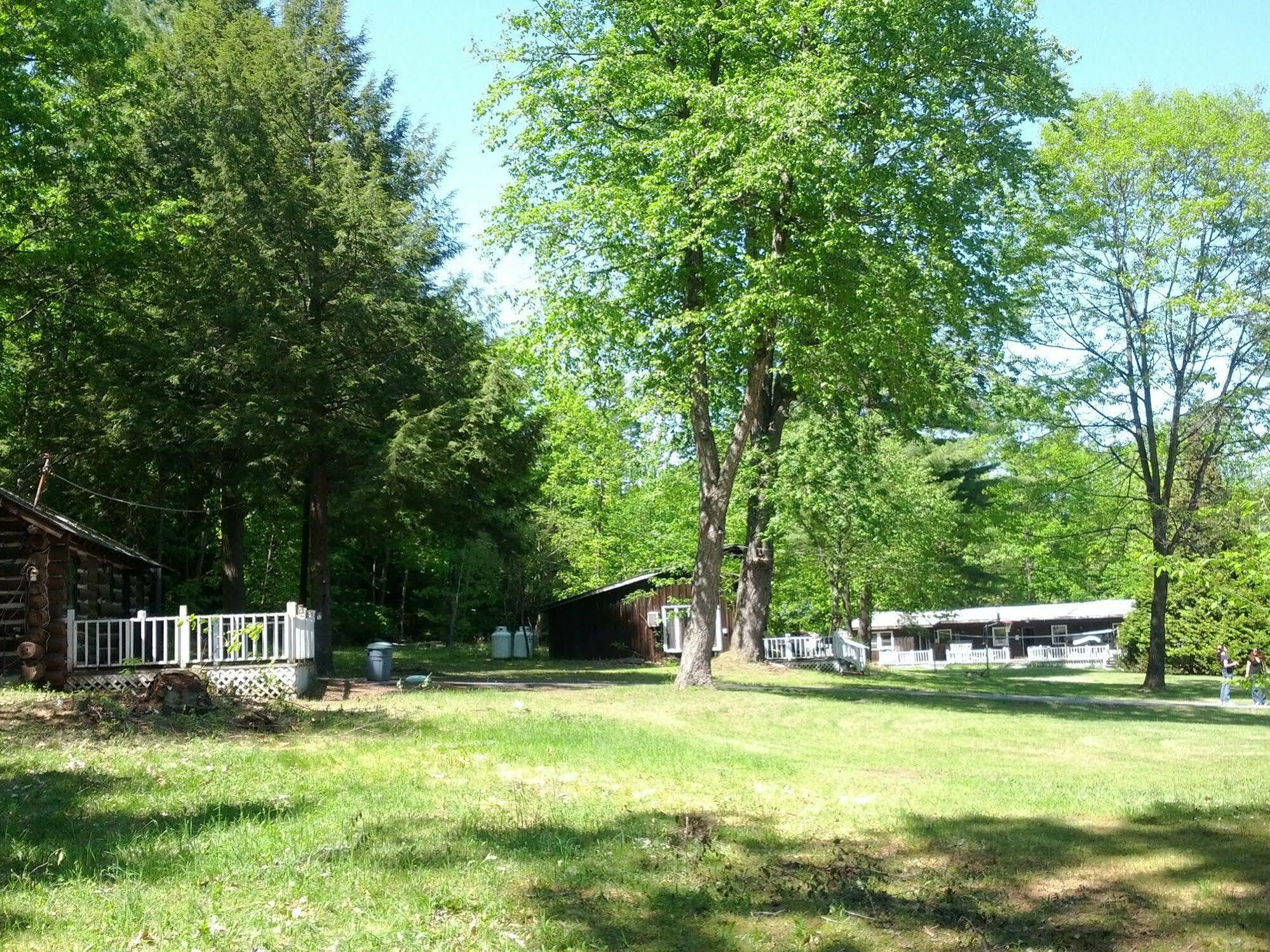 Rock Castle Resort Lake George Exterior foto